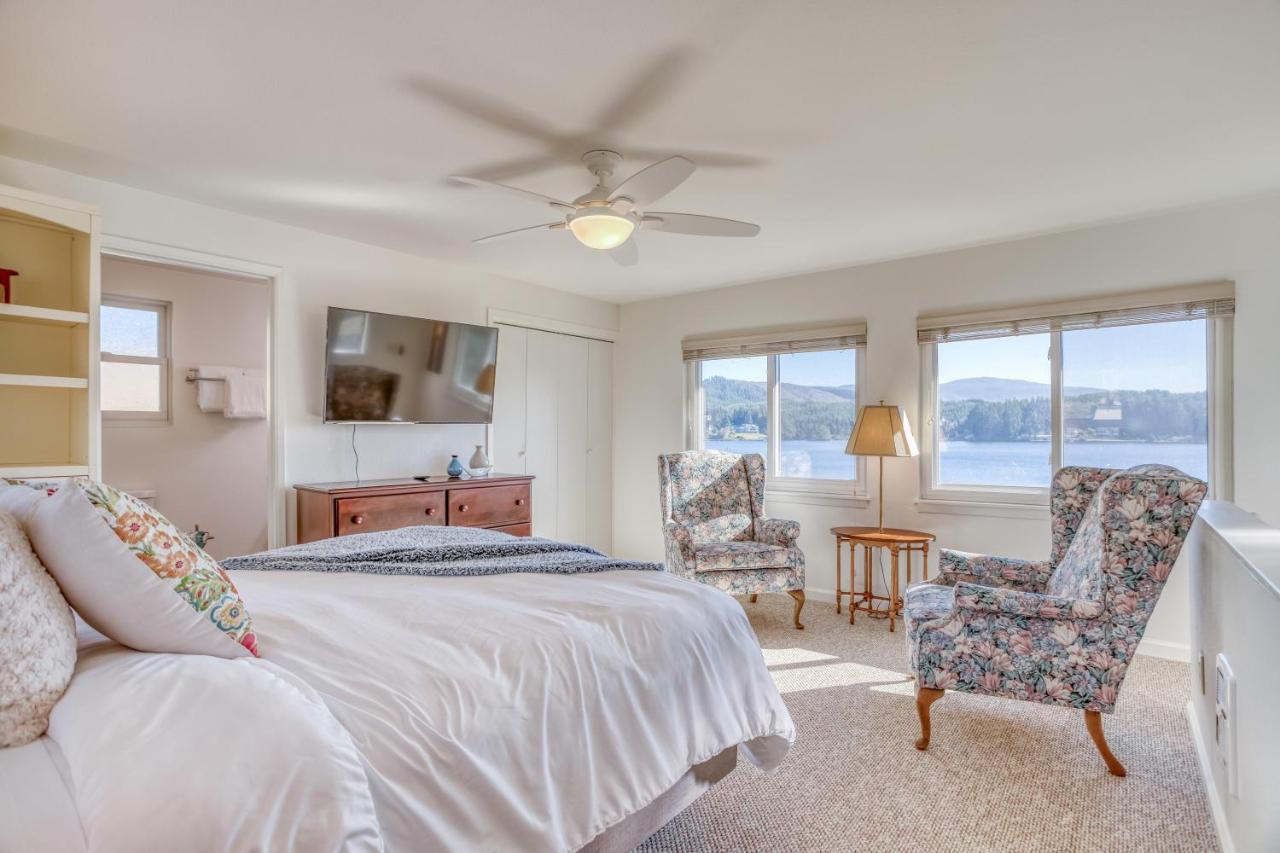 Regatta Park Lake House Lincoln City Exterior foto