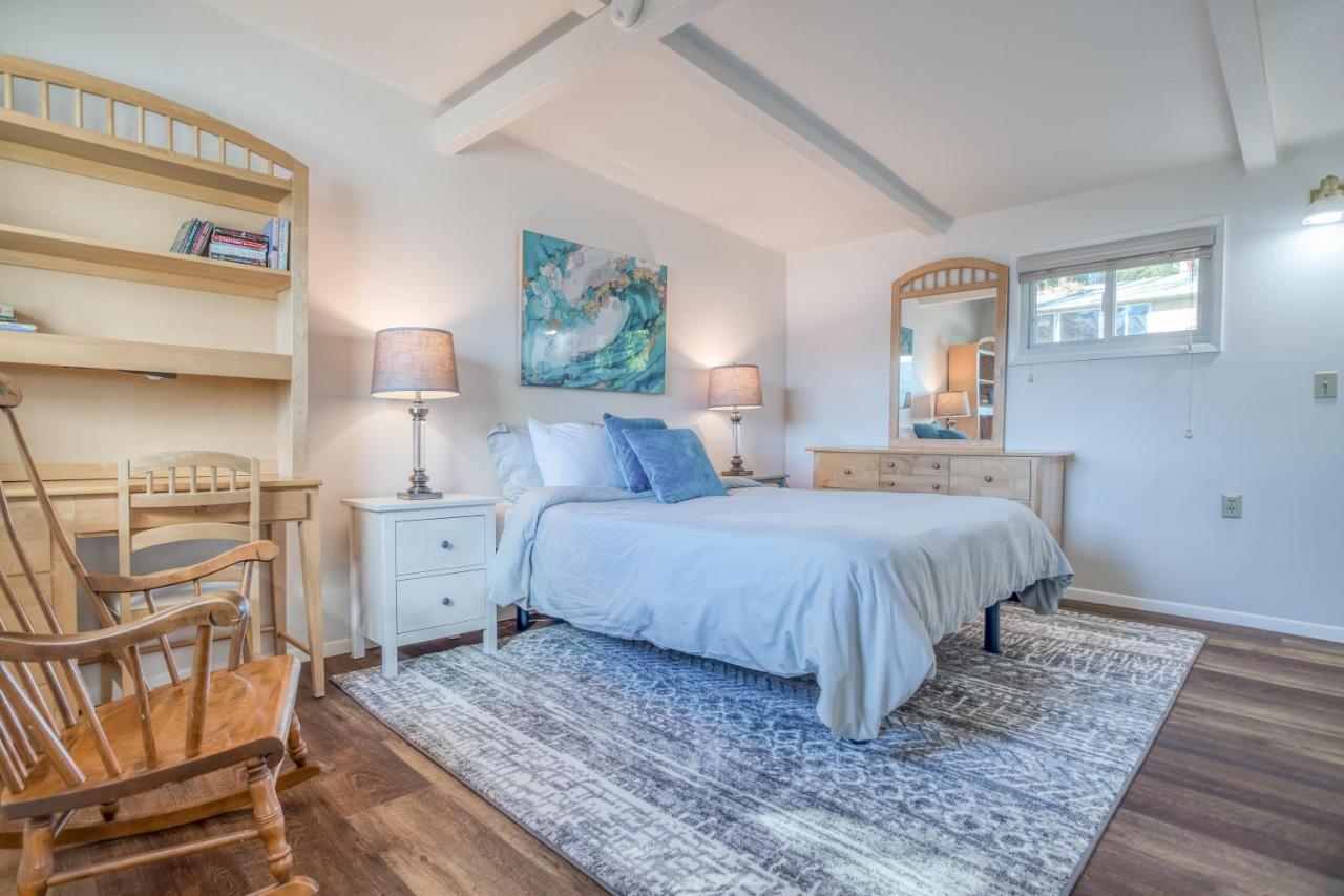 Regatta Park Lake House Lincoln City Exterior foto